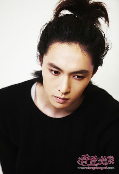 男人好看发型的梳法教程 男生留什么样的发型好看