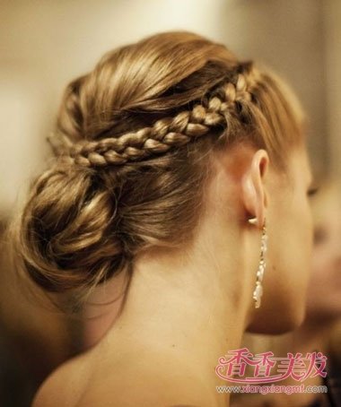 �ճ���ͷ���ļ��� �ճ������м򵥵���ͷ���ķ���