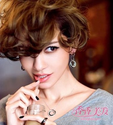 ���Ƕ�Ⱦʲô��ɫ�ķ��� 2019���ʺ���Ⱦʲô����