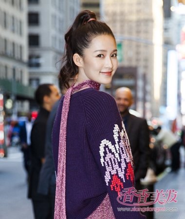 �������﷢����Ȼ�� Ц�ݿ��ů����