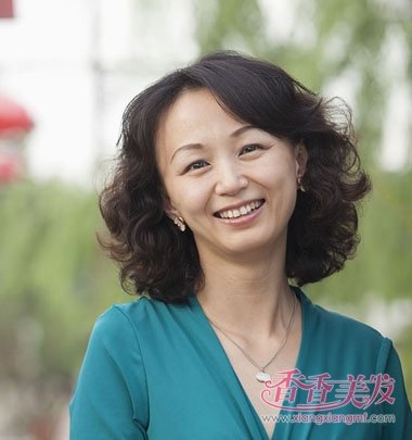 Բ���ʺ�50��Ů�˵ķ���ͼƬ ��Բ�ʺ�ͷ���ٵķ���