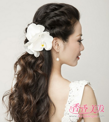 Բ���������ʺ�ʲô���� Բ��Ů����ʲô����