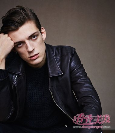 ŷ��������˧����ͷ �򵥵�ŷ����ʿ����