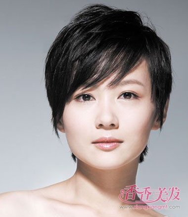 圆脸适合发型大全 圆脸女生剪发型