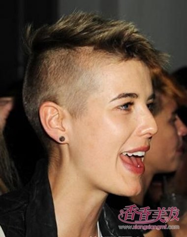 �����ε������ʺ�ʲô�������Եø��� �������ʲ���б�ӿ˷���