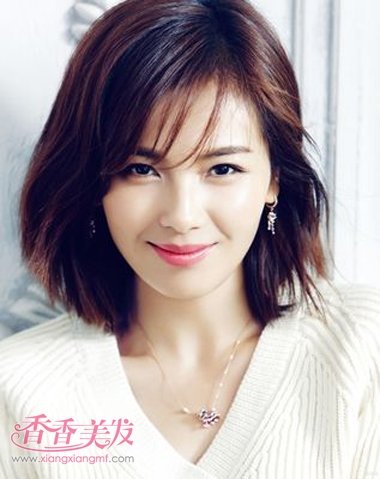 ����Ϊ�Ϲ����� ��Ů����һֱ����ǰ��