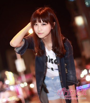 圆脸有点黑适合的发型图片 圆脸的前卫发型图片