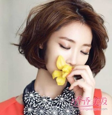 ��խ��ͷ��Ů���Ƿ���ͼƬ �ĸ����ǵĶ�ͷ��խ��