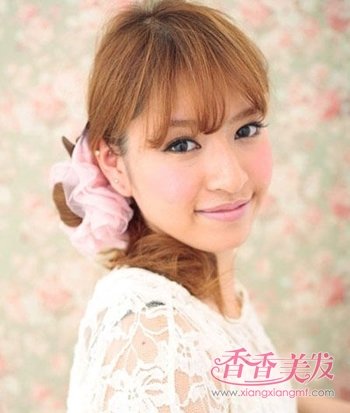 �ʺ�ѧ������β�跢����� ��ѧŮ������β���Ͳ���