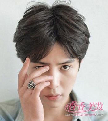 ���з����к� ����˧������ͼƬ