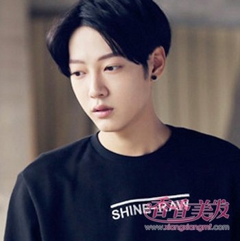 ���з����к� ����˧������ͼƬ