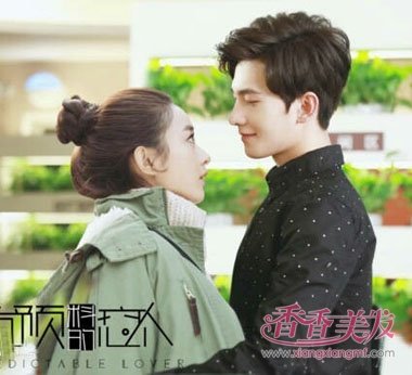 ����ӱ������������ ��ʱ�ڷ��ͷ������