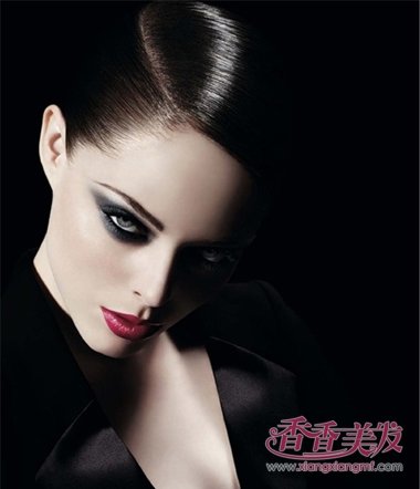 Ů����װͷ����δ����·� С��ͷ������δ����·�