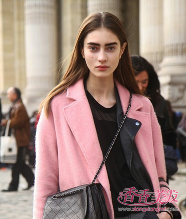 ��������Ů�˵�ͷ����ɫ �����ʺ�ʲô��ɫ��ͷ��