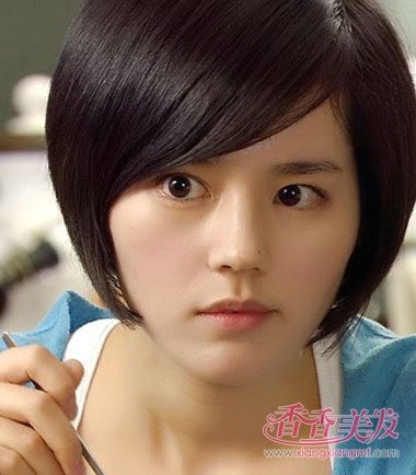 �����˶̷������·����� �̷�Ů�����Ŵ����װͼƬ���䲻ͬ��ʽ