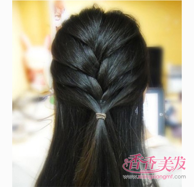 С����ѧ��Ы�ӱ����ͷ�Ĳ���ͼ�� ����������С����ʮ������ѧ���