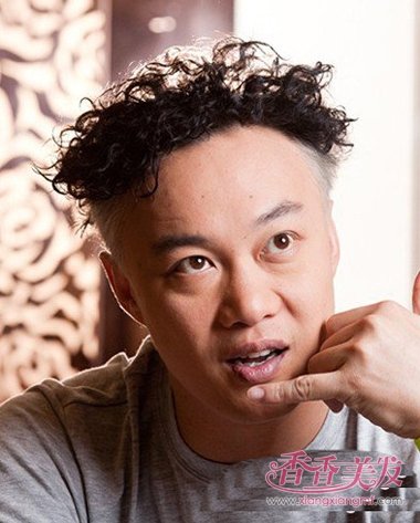 ����ΰ�ͳ���Ѹ��ӰPK���� ˭�������Ӯ��