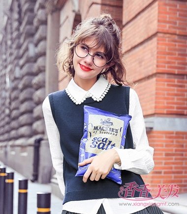 ���з���ô���ÿ��򵥷��� ��ʱ�м򵥵���ͷ����