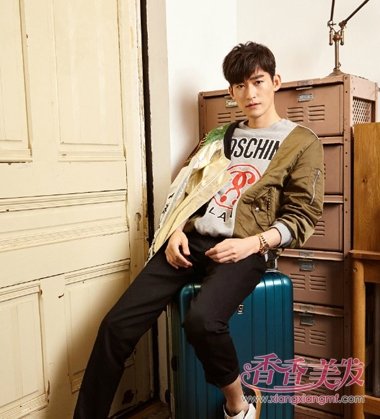 Ӣ�׷��װ���跢������ �ź��Ĵ�Ƭ�����ưԵ��ܲ�