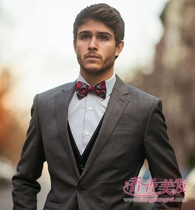 �ʺ���װ���������� ��ʿ�������䷢��