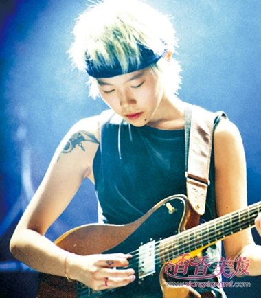 ���Ů��񼾸ͯ��Χ������ ˧���̷������з�