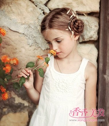 С������ͷ������ô��ͷ СŮ���鷢����ͷ����ô��