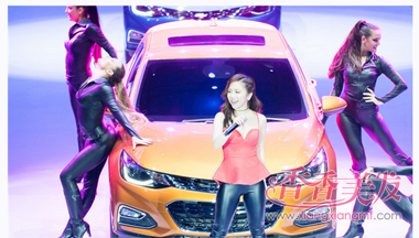 �����峤����������ͷ���� ����Ů���ķ緶