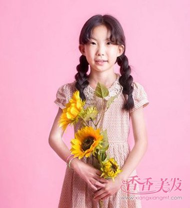 Ů������̨���ݱ������� ��СŮ���������ӵ�ͼƬ