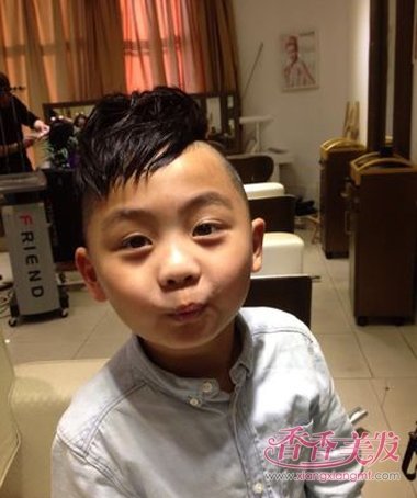 男孩子有哪些酷发型 儿童男孩港台发型(4)_香香