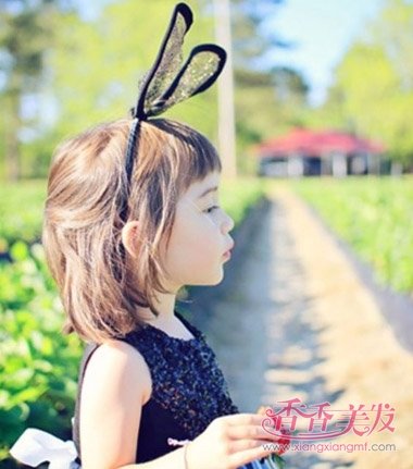 ����ͷ���ĺ�����ô��ͷ�� С���ӵĶ̷���ͷ��