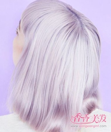 2017����Ů���̷�����ʲô��ɫ 2017�궬���̷�����