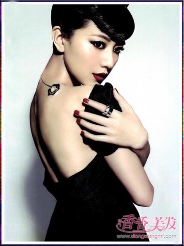 ���ظ�ԲԲ����Ԥ����12�� Ů��������������һ��