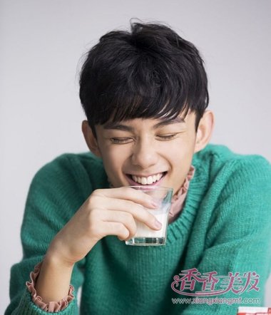 ��δ����һ������˧�������� ����˧����ͷ����