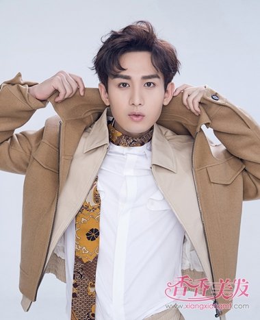 ��δ����һ������˧�������� ����˧����ͷ����