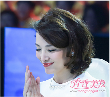 �����ж̾�������������Ů ��Ů��������չ��