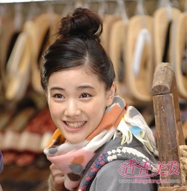 ��ϵŮ���뷢�� �Ծ�������ͷ�ɸ����ϱر�