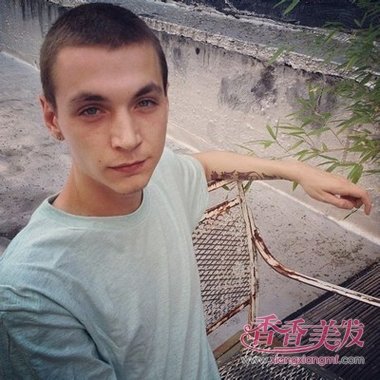 成熟男人小平头造型 比较成熟的男士发型