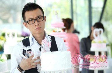 �������۾������ʺ�ʲô���� ��ʿ�������۾�