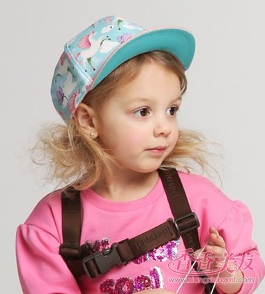 СŮ���ӵĶ̷������������ֵ� ��ͯŮ����������ͼƬ͸�Ż�����ĸо�