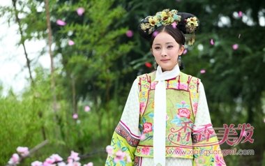 �Ŵ����·�ͷ����ô�� �峯��Ů��װ��ͷ��ͼƬ