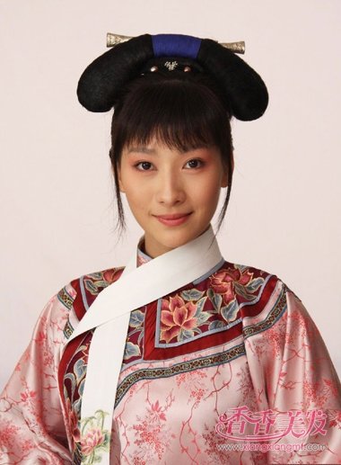 �Ŵ����·�ͷ����ô�� �峯��Ů��װ��ͷ��ͼƬ