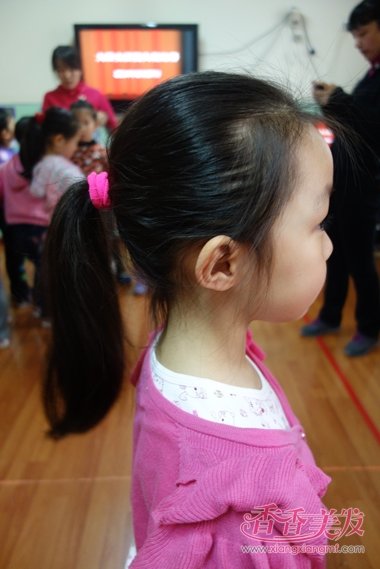 ��СŮ����Ūͷ�� ��������СŮ���ӵ�ͷ��