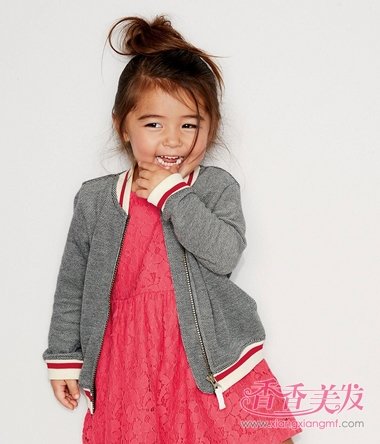 ��ΰ���СŮ������ͷ�� СŮ���Ӽ�Ūͷ���ķ���