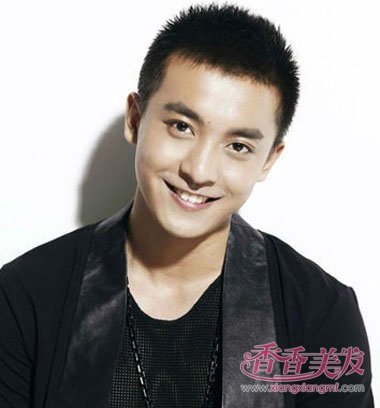 ���˳����ʺϵ�ƽͷͼƬ ����ͷ��ƽͷ��ô���������ĸ���˧��