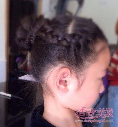 ��ͯ��ͷǰ����� ��ͯ��α�С����