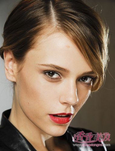 �ʺ�����ְҵŮ�Ե��̷��̳� ְҵŮ����ô�̷�