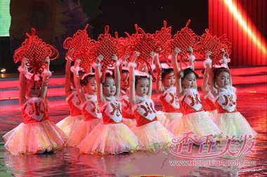 СŮ������Ư����ͷ������ СŮ������̨��ǳ��ͷ������