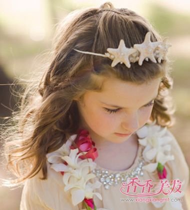 ��ѧ��Ů���ӵ�ͷ����ôŪ ��θ�Ů������ͷ��