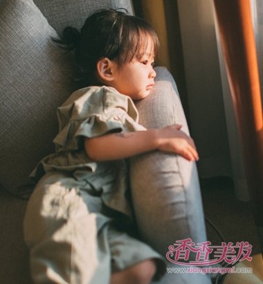 ��СŮ����ͷ������ ��Ů����������