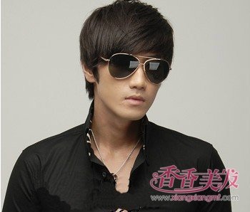 头比较大的男生适合什么发型图片 中学生霸气男生发型